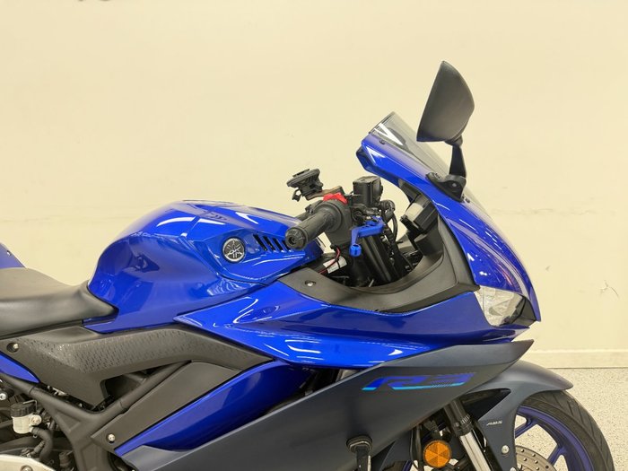 2022 YAMAHA YZF-R3 Blue