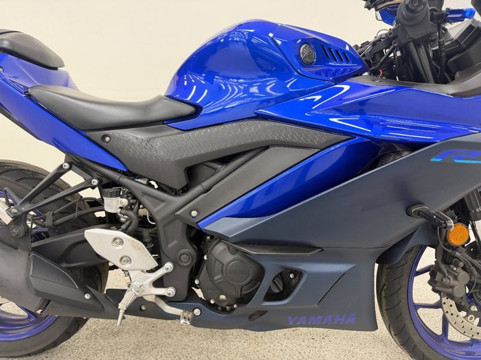 2022 YAMAHA YZF-R3 Blue