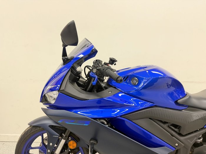 2022 YAMAHA YZF-R3 Blue