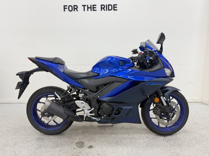 2022 YAMAHA YZF-R3 Blue