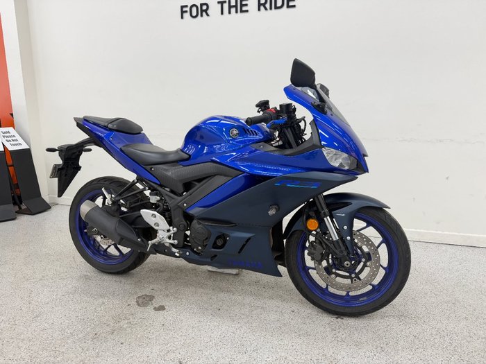 2022 YAMAHA YZF-R3 Blue