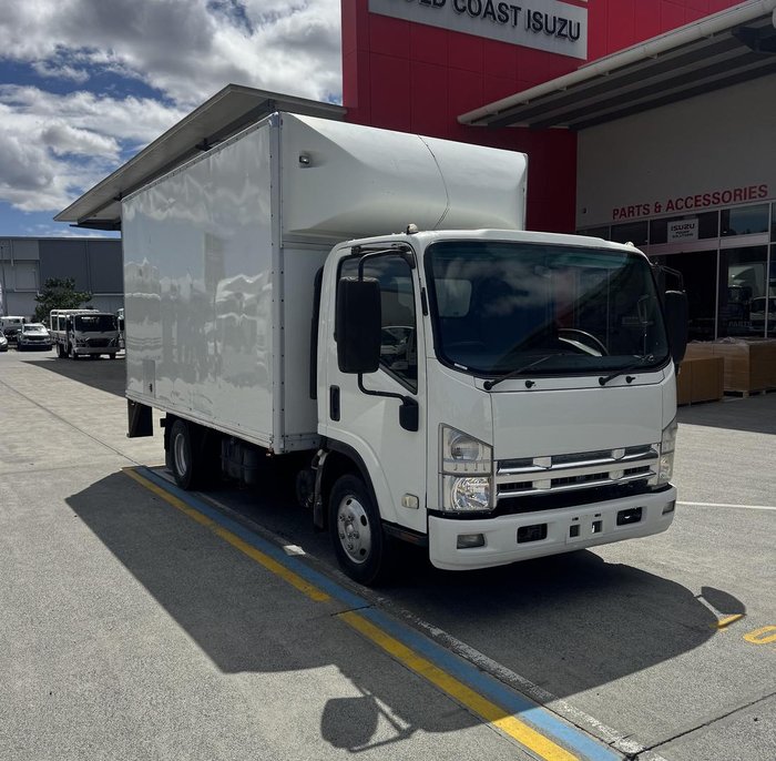 2010 Isuzu N Series