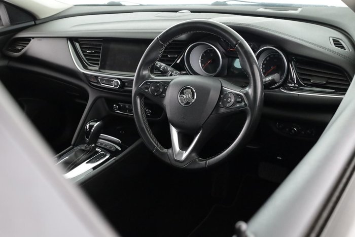 2019 Holden Calais