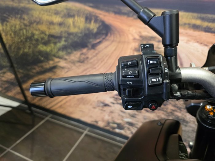 2022 Yamaha MT-10A BLACK