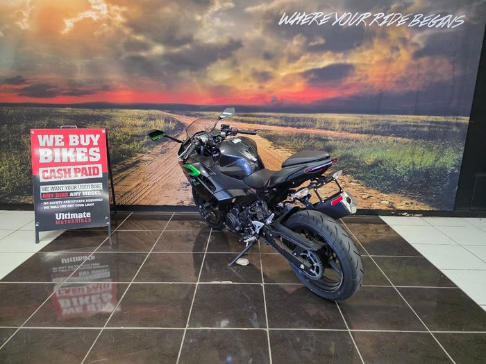 2025 Kawasaki NINJA 500 BLACK