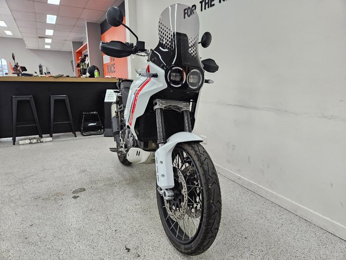 2023 DUCATI DESERTX