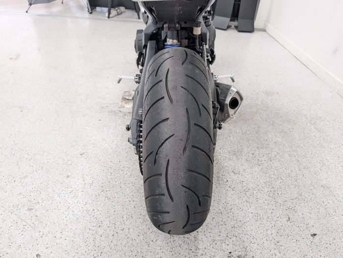 2016 Triumph STREET TRIPLE 660 White
