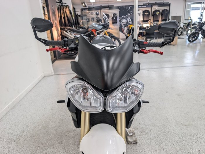 2016 Triumph STREET TRIPLE 660 White