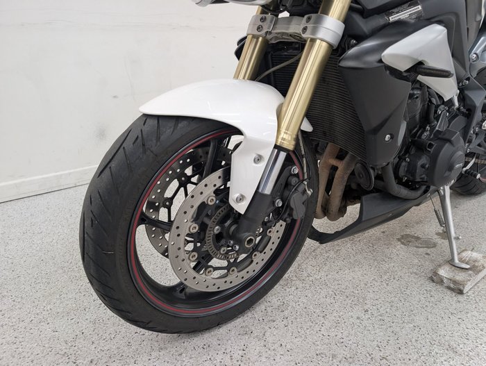 2016 Triumph STREET TRIPLE 660 White