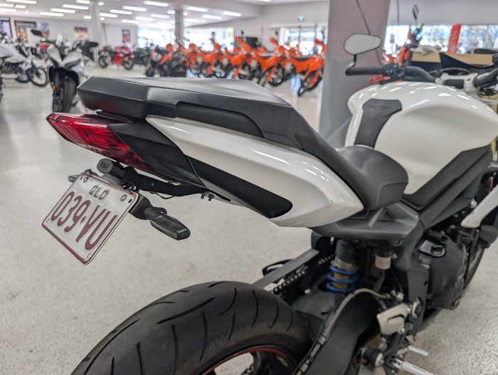 2016 Triumph STREET TRIPLE 660 White
