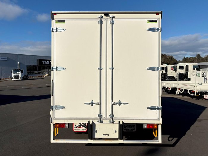 2025 Hino 300 Series 816