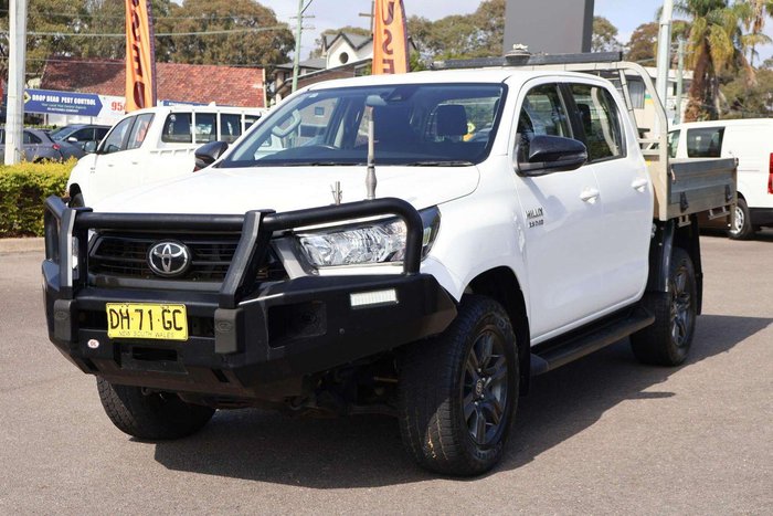 2023 Toyota Hilux SR