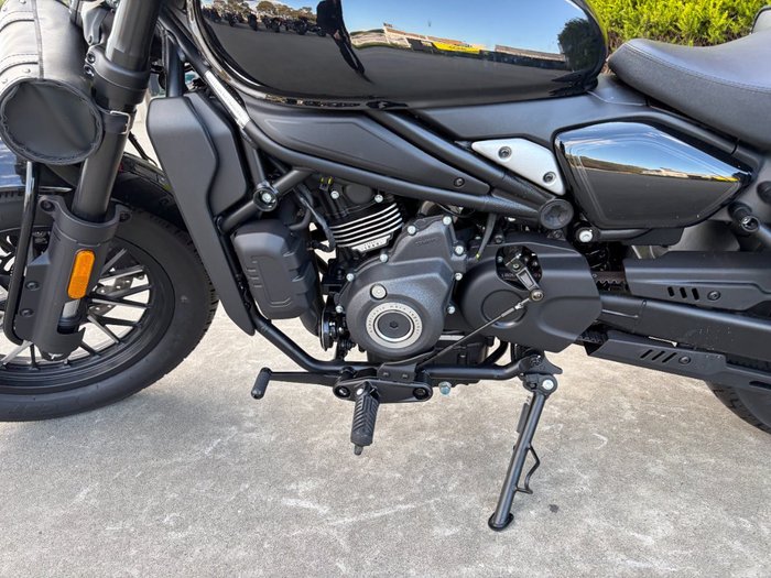2025 CFMOTO 2025 Cf Moto 450CC 450 CL-C BOBBER Black