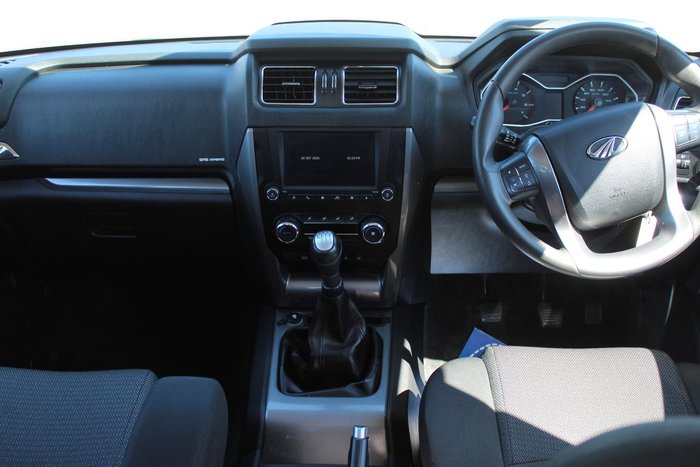 2021 Mahindra PIK-UP S10+ Black mHawk