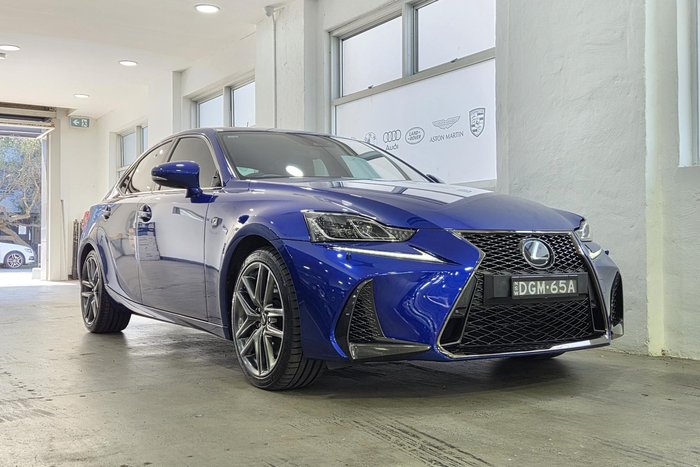 2017 Lexus IS