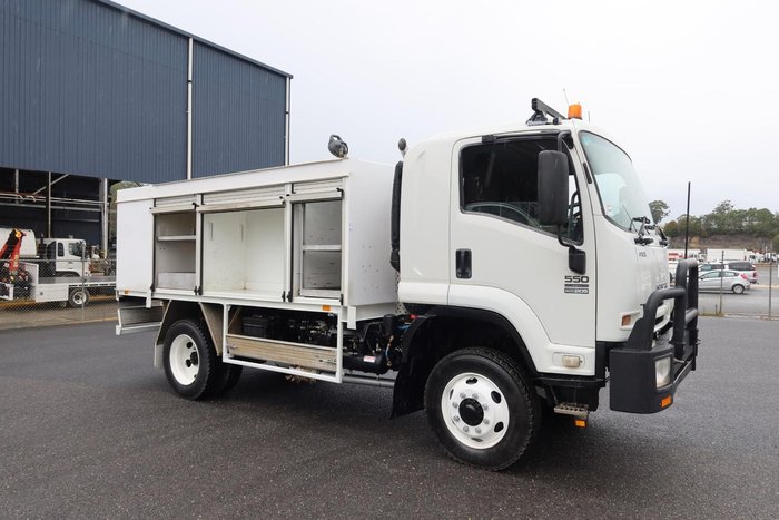 2014 Isuzu F Series FSS 550