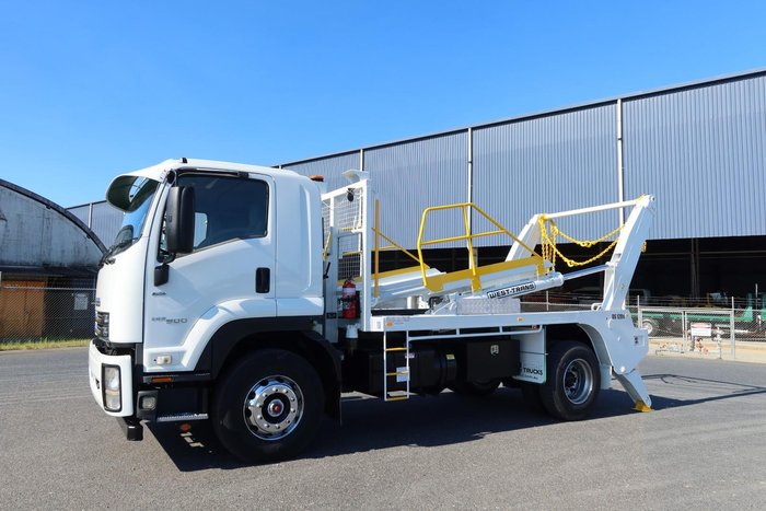 2016 Isuzu F Series FVR165-300