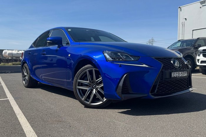 2019 Lexus IS
