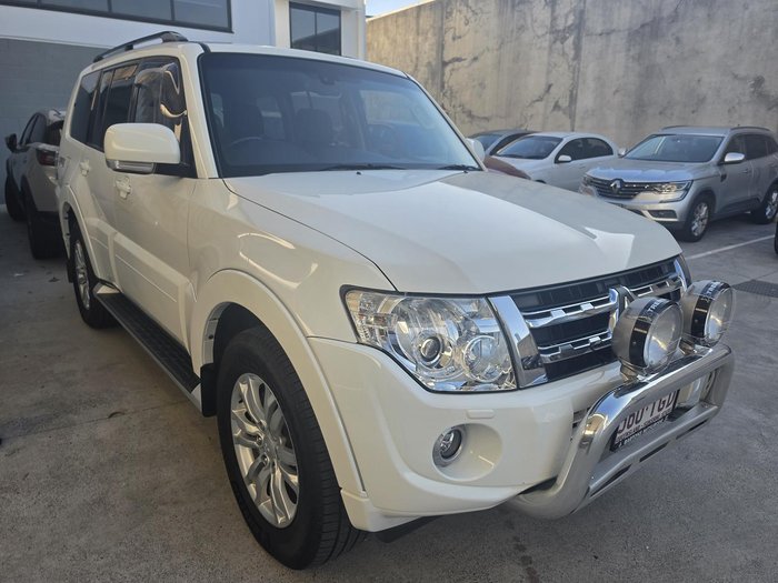 2013 Mitsubishi Pajero
