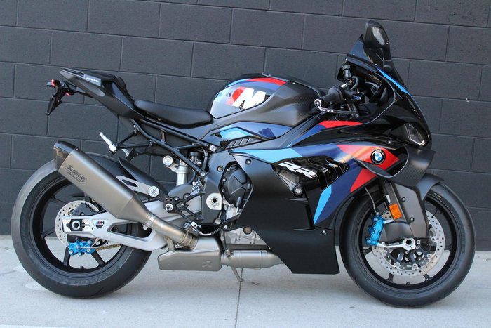 2025 BMW