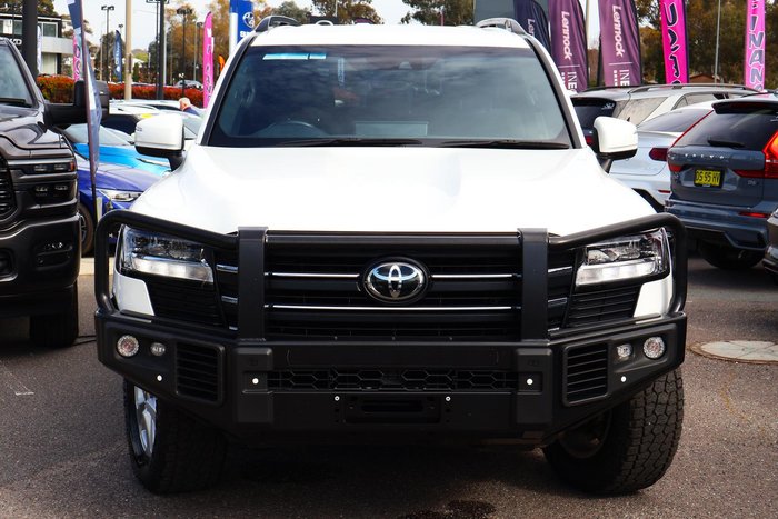 2024 Toyota Landcruiser GXL