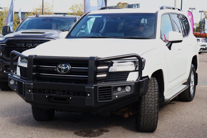 2024 Toyota Landcruiser GXL