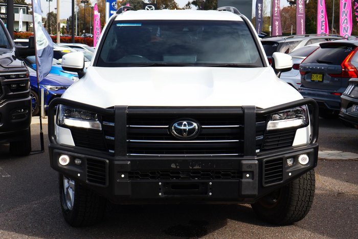 2024 Toyota Landcruiser GXL