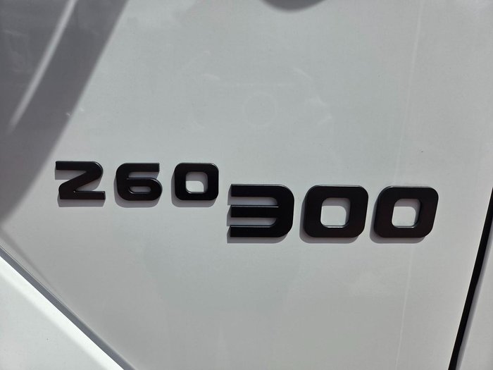 2025 Isuzu Fvl260-300 Auto Lwb 14 Pallet Freezer And Lift
