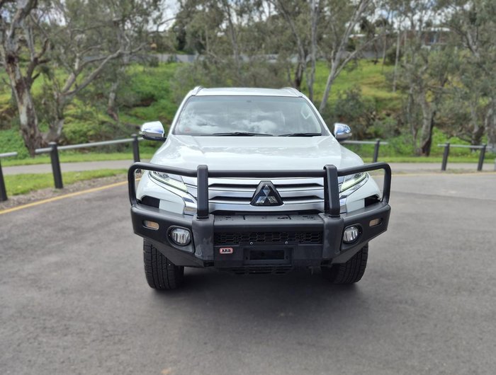 2022 Mitsubishi Pajero Sport GLX