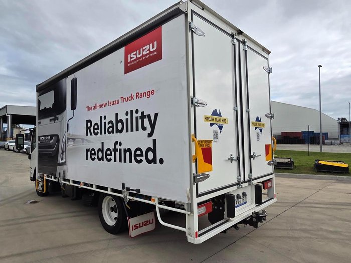 2025 Isuzu Nqr 88/80-190 8 Pallet Tautliner