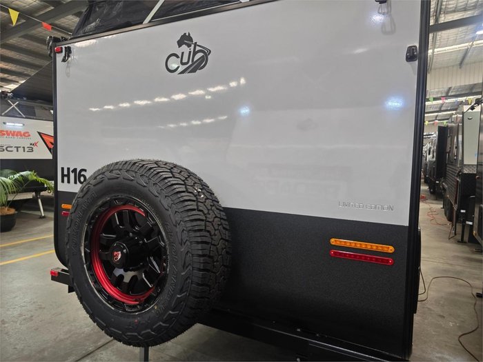 2025 Cub H16 Le