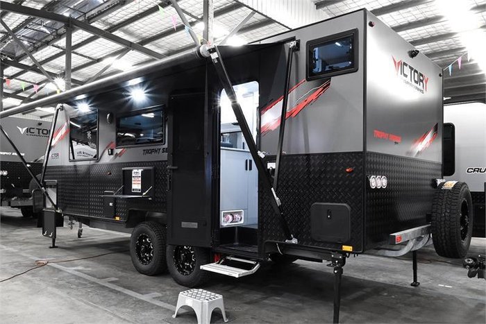 2025 VICTORY CARAVANS Trophy 22 Family