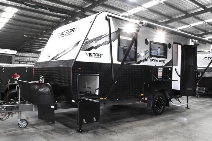 2025 VICTORY CARAVANS Trophy 176