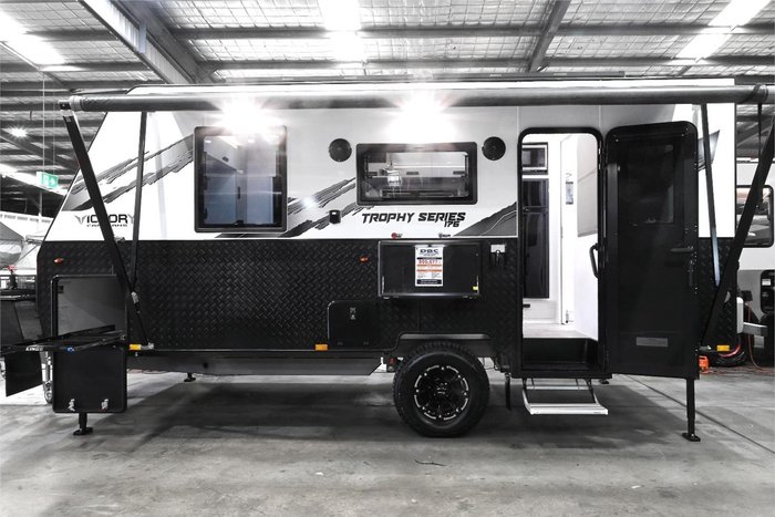 2025 VICTORY CARAVANS Trophy 176