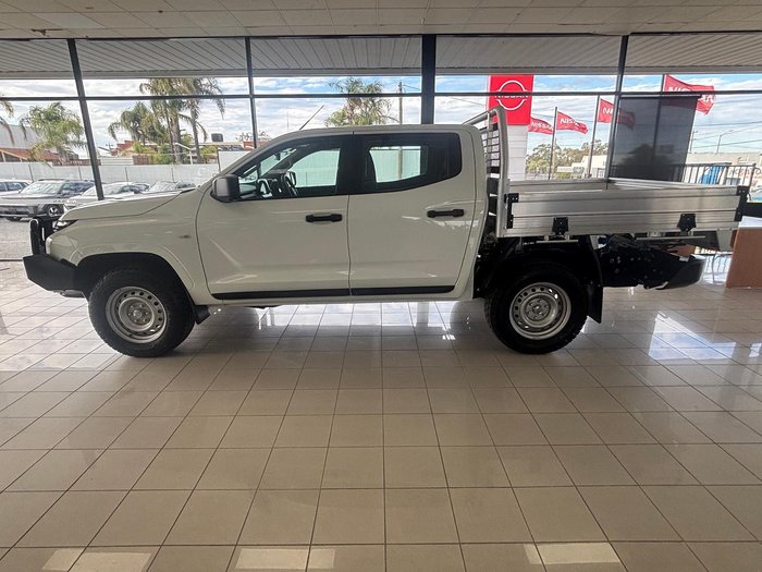 2025 Nissan Navara SL