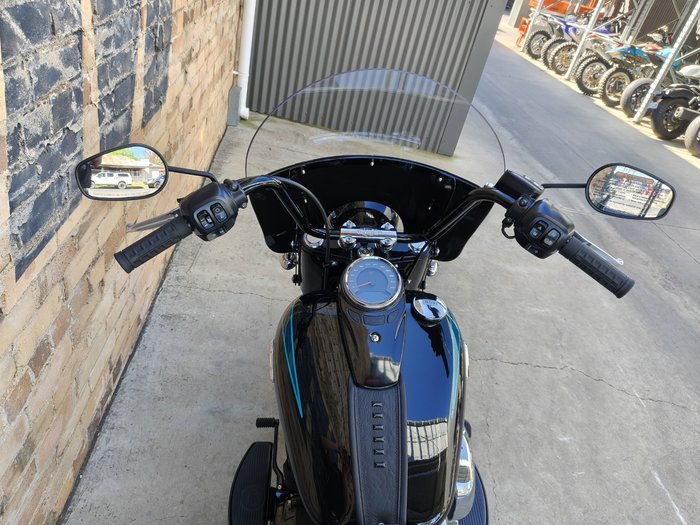 2026 HARLEY-DAVIDSON HERITAGE CLASSIC 117 (FLHC) ROAD TEAL THUNDER