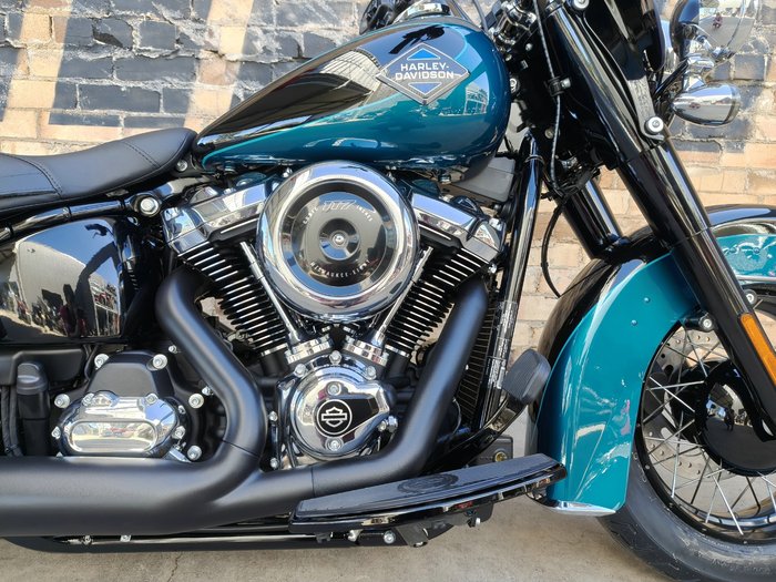 2026 HARLEY-DAVIDSON HERITAGE CLASSIC 117 (FLHC) ROAD TEAL THUNDER