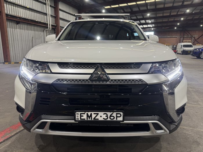 2021 Mitsubishi Outlander ES
