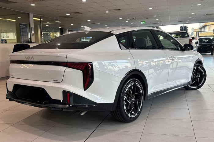 2025 Kia K4 GT-Line