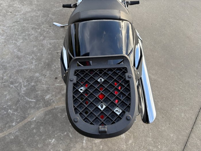 2006 Suzuki VZR 1800 BOULEVARD (M109R) Black