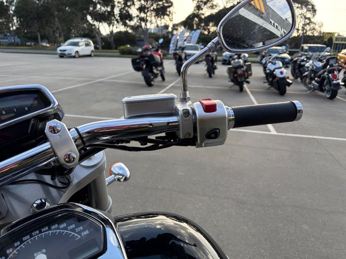 2006 Suzuki VZR 1800 BOULEVARD (M109R) Black