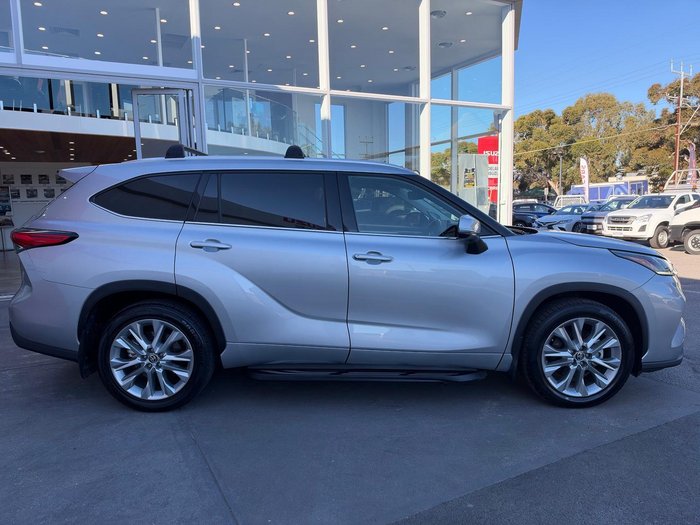2022 Toyota Kluger Grande