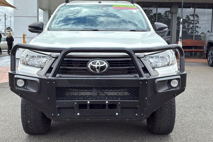 2021 Toyota Hilux SR