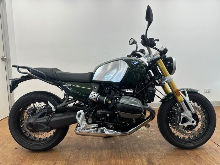 2025 BMW Motorrad R 12 nineT GREEN