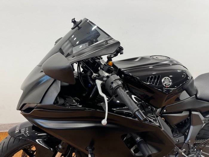2025 Yamaha YZF-R7LA Black