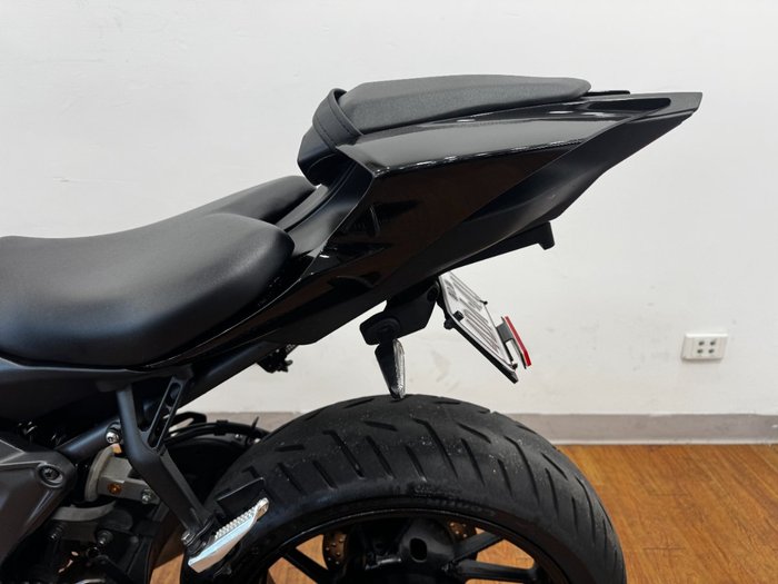 2025 Yamaha YZF-R7LA Black