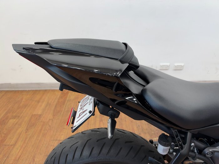 2025 Yamaha YZF-R7LA Black