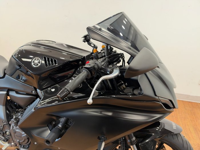 2025 Yamaha YZF-R7LA Black