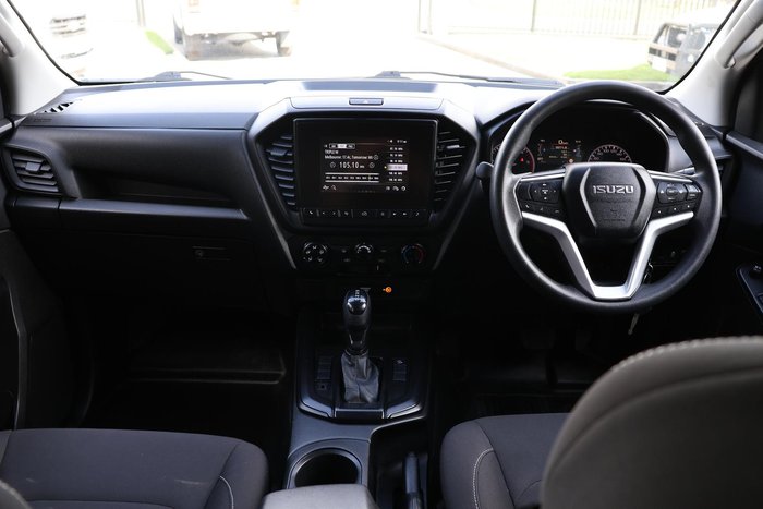2021 Isuzu D-MAX 16