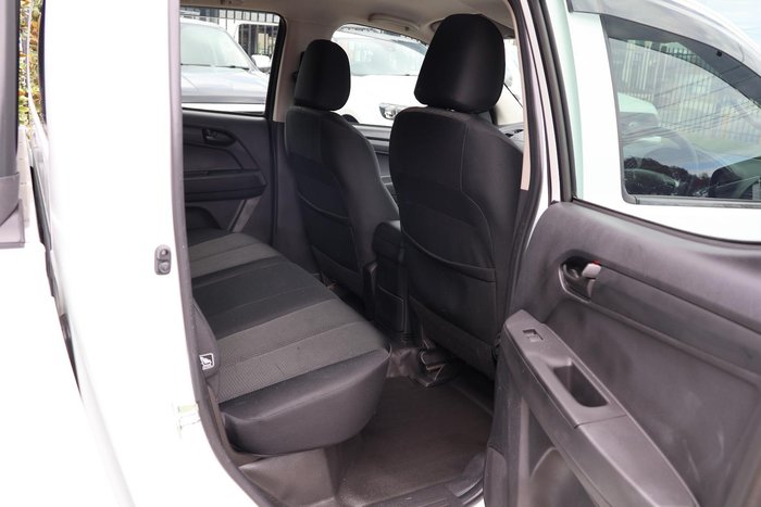 2020 Isuzu D-MAX 15